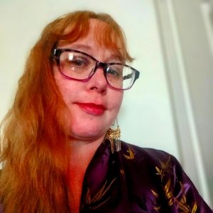 Meet your Posher, Cari lynn